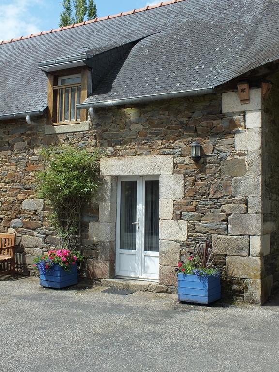 Gites De Lenvos Pontivy Δωμάτιο φωτογραφία